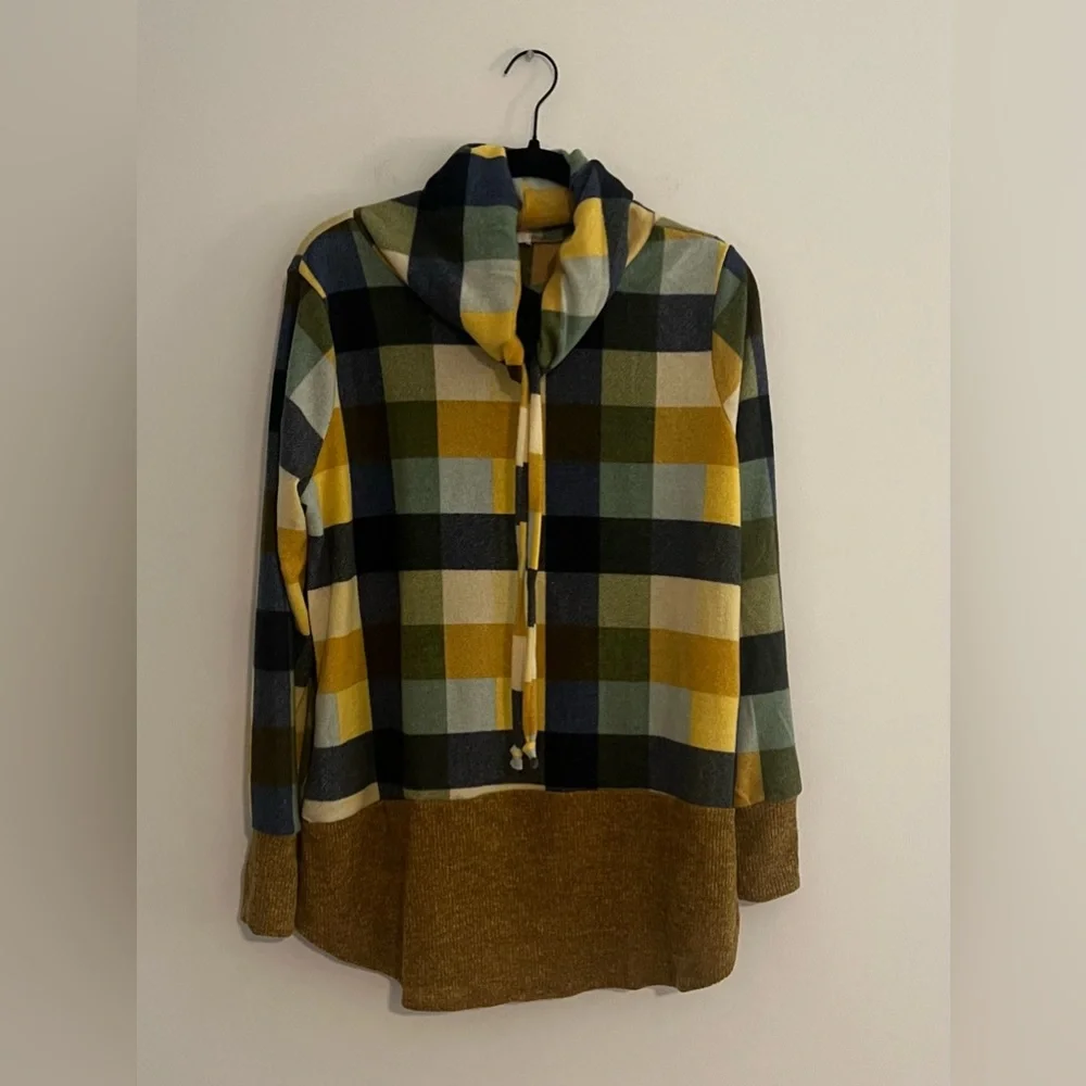 Riah Fashion - Plaid Top - Picture 7 of 7